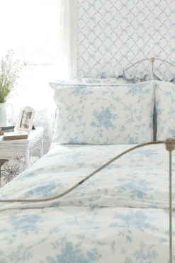 Baby Bow Blue Bella Standard Wallpaper