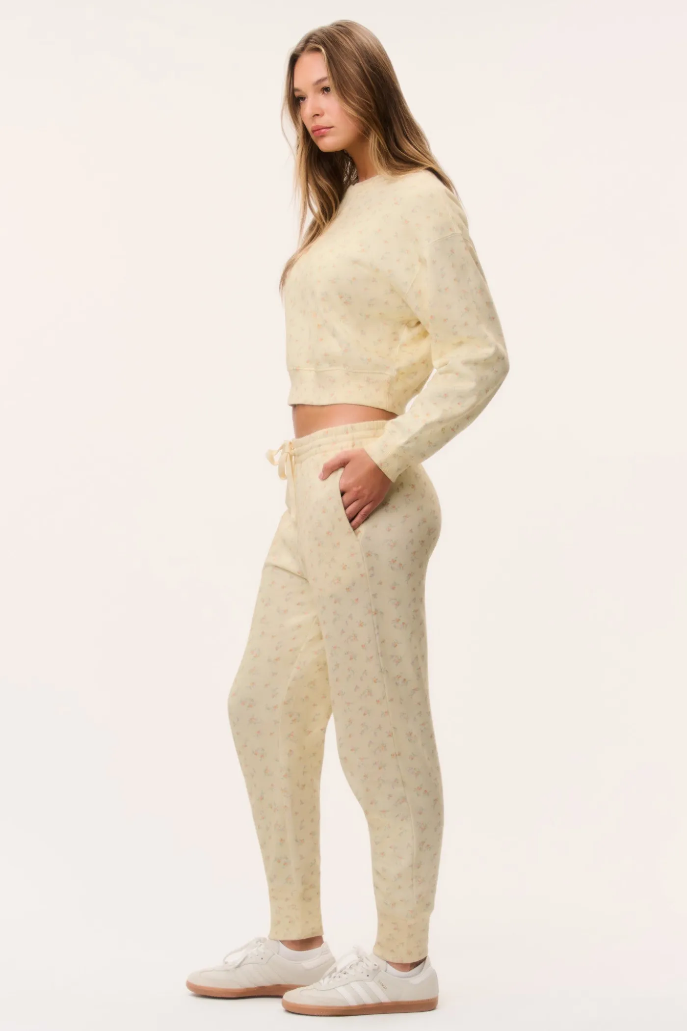 Emparo Cropped Ditsy Floral Pullover