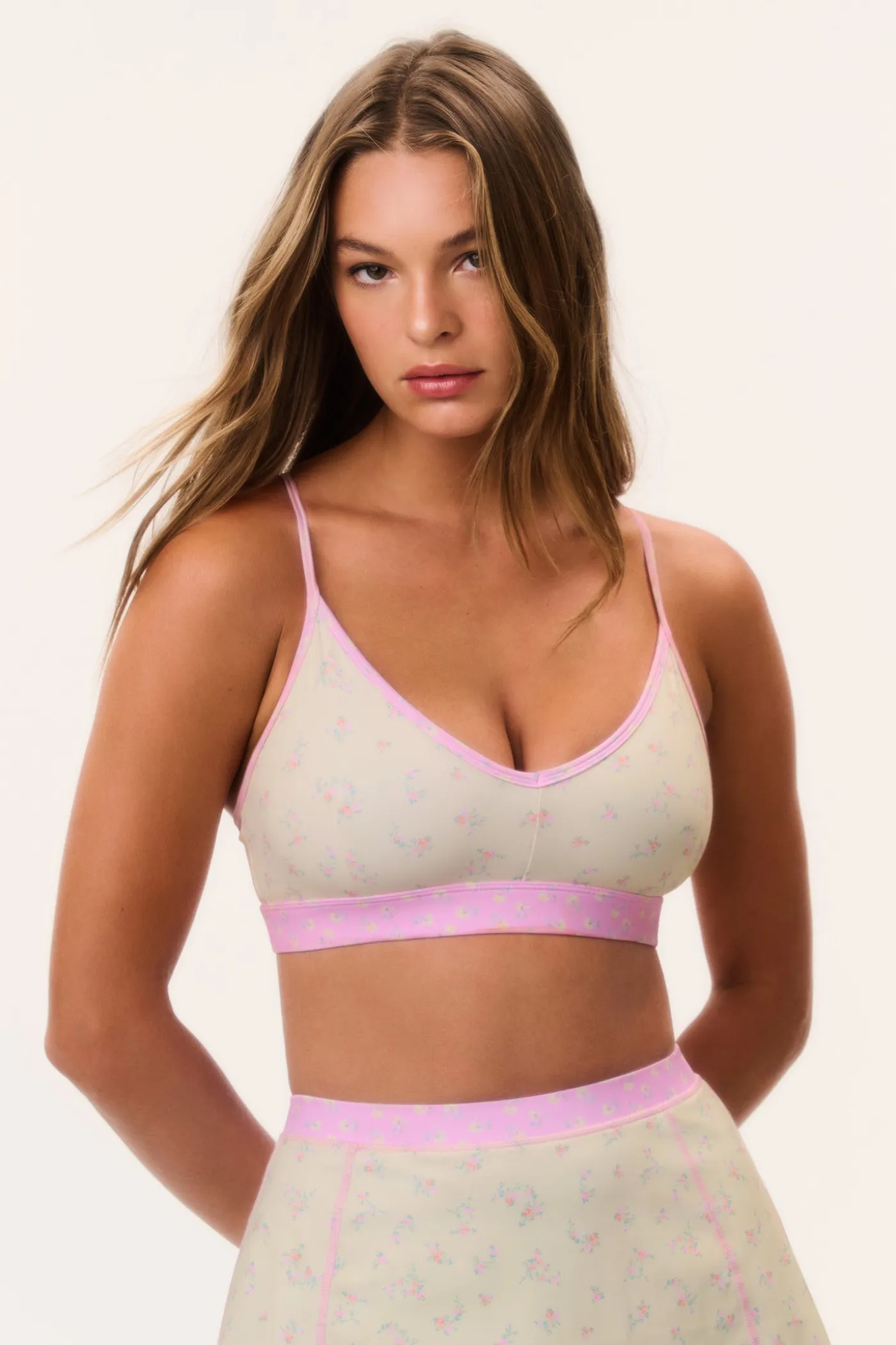 Jolanda Ditsy Floral Sports Bra